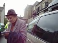 Ken Dodd signing autographs