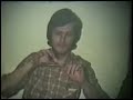 Cenas entre colegas de faculdade, hoje velhos amigos, filmadas em Super 8mm e posteriormente convertidas para mídia digital. Antes de deletar este clipe do YouTube por engano, foi assistido 448 vezes.