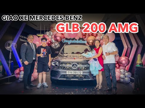 Giao Xe Mercedes GLB200 AMG (v1) 7 chỗ Tại Showroom XỊN nhất Việt Nam cho Anh Thái - Chị Trúc