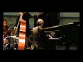 barcelona jazz orquestra
dani alonso trombon y direccio

solos ignaci terrassa piano
roqui albero trompeta (8 compases)
frank wess saxo tenor
xavier figuerola saxo tenor
joan chamorro saxo baritono ( 8 compases)

 saxos
victor de diego 
juli aimy
pep pascual 
xavier figuerola 
joan chamorro 

trompetes: 
iv� oll� 
dennis hern�ndez 
roqui albero 
juan de diego. 

trombons: 
jordi gim�nez 
josep tutusaus
sergi verg�s. 

piano: ignaci terrassa
contrabaix: manel �lvarez 
bater�a: jean pierre derouard 


san sebastian
festival de jazz