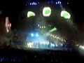 le final grandiose (mais qui est arriv� trop vite � mon go�t :p).
lollipop bien s�r. ce fut haut en couleurs, en applaudissements, en cris ^^, et en f�licitations.
incontestablement le meilleur live que j'ai vu jusqu'� pr�sent, et � mon avis, de ma vie. il sera tr�s dur de rivaliser avec ce que nous a offert mika, en l'espace d'une soir�e !