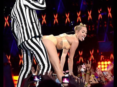 MYLIE CYRUS CAMELTOE