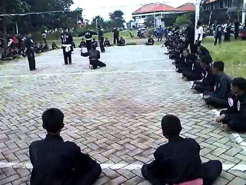 PSHT - latihan bersama di UNSURI 17-03-2013.