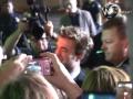 Robert Pattinson Arrives at Twilight Saga: New Moon LA Premiere