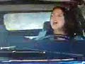 Eh tu va la fermer et me laisser chanter pétasse! Eh tu va la fermer et me laisser chanter pétasse!