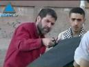 en parvenant � d�ployer � damas un gigantesque drapeau de 27.000 m�tres carr�s, des militants palestiniens ont �tabli une performance jusque-l� jamais �gal�e. mais au-del� du symbole, ils ont souhait� transmettre au monde un message politique.
