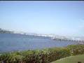 Gaston mira San Diego desde una isla!!1