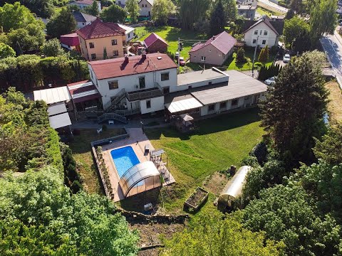 Video Prodej vícegeneračního rodinného domu o velikosti 399 m2 užitné plochy s pozemkem 1829 m2