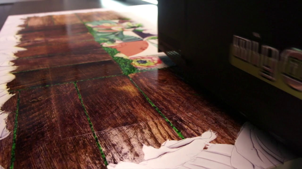 Decorazione Biophilic effect su legno e gres porcellanato