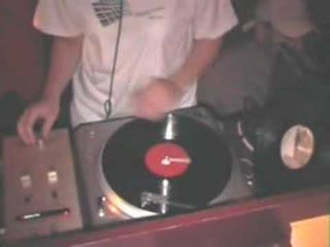 Short-e live @ Needlework