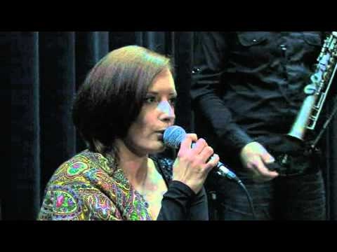 Sparaliżowana Monika Kuszyńska wróciła na scenę