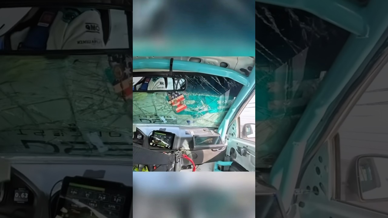 A EPOPEIA do parabrisa quebrado do Celta da Callflex em Daytona!#Podcast #Carro #Cortes #Delinte