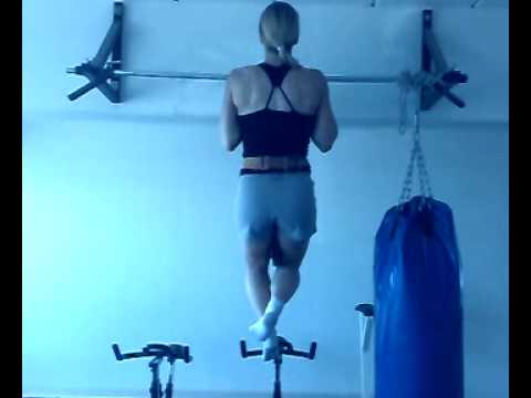 Assisted Chin Up. Chin-ups are thought to build