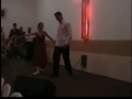 Cris e Max dançando