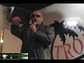 aramis camilo comparti� con nosotros en el tropical club y aprovech� nuestras camaras para defenderse de los ataques del periodista milciades pichardo.