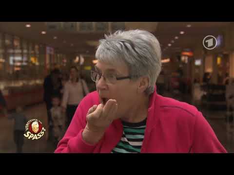 verstehen - Kostenlose Verkostung am VSS Stand: Leckere Schokoladenpralinen gefüllt mit Rollmops oder Sardelle. Noch mehr Verstehen Sie Spass: Kanal abonnieren unter htt...