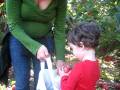 Petra Fulls the Apple.avi
