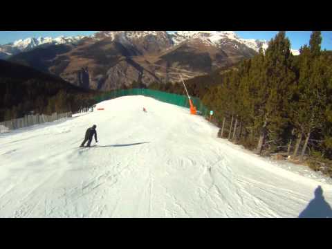 Спуск на лыжах в Canillo
