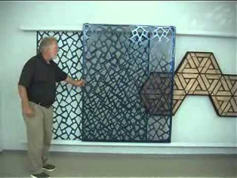 Glasier - Jonathan Glasier improvisiert auf dem Dolcimoon von Doris Bittar, Eröffnung der Ausstellung „Political Patterns - Ornament im Wandel