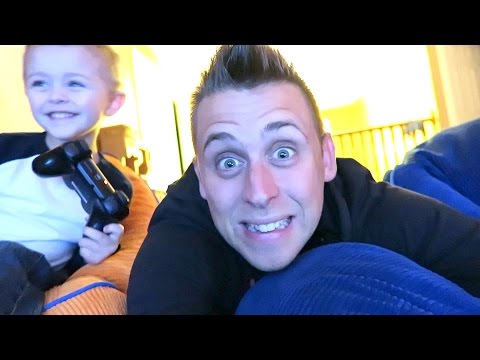 MP3 - Yesterdays Vlog - http://youtu.be/7TbdsNhpnhc TWITTER - https://twitter.com/romanatwood SNAPCHAT - RomanAtwood INSTAGRAM - @RomanAtwood Smile More Store- http://www.
