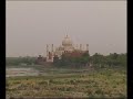 EL Motocarro a Agra. Soluciones creativas para la congestion en el transporte público.