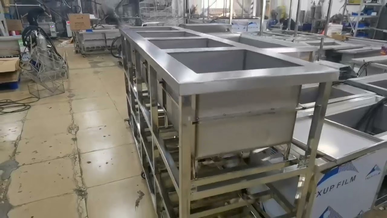 4 tanks industrial ultrasonic cleaner~~