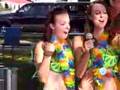 Girls-singing-Carrie