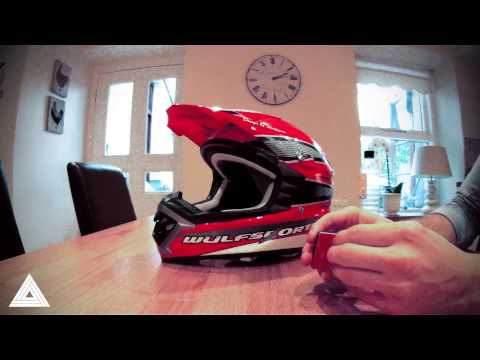 how to fasten crash helmet