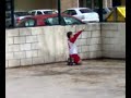 christian haciendo cosas con el balon
