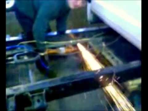 РЕЗКА ГАЗЕЛИ удлинение газели - DomaVideo.Ru