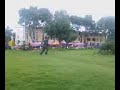 digamos q en esta ocacion trato de saltar un arbusto de serca de un metro d elargo ..pero rayos q alguien me diga como caer