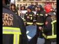 400 bombers surten al carrer per demanar un conveni 'digne'
