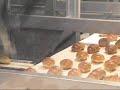 Rob� embalando croissante Parte 1 - Robot packing croissant