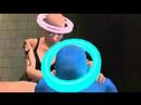 premi�re partie du sitcom bas� sur la success-story trop sombre d'amour d'oskar et merownette.

fait aussi office de pr�lude � oskar et merownette � la plage. 

et toc.