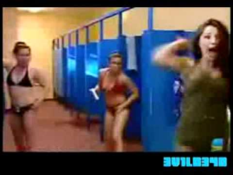 camaras baños de mujeres