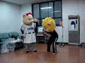 samsung lions mascot bleo funny dance performance