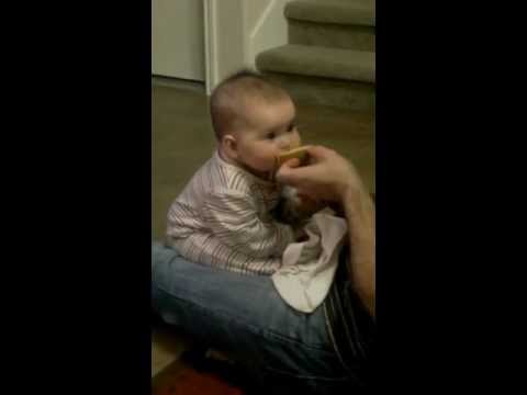 Video0120 - Iyla loves Fugi Apples!