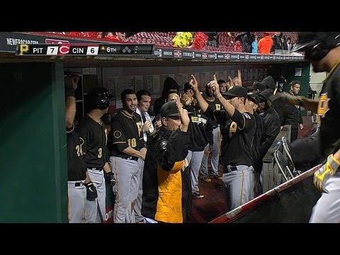 Video: Bucs, Reds set Great American homer record