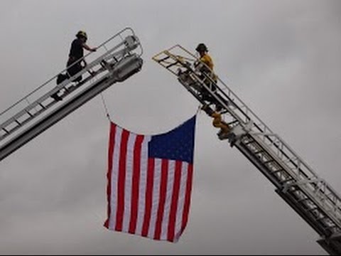 how to display us flag on vehicle