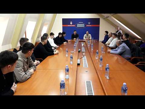 ОРГАНИЗОВАН ПРИЈЕМ ЗА ГИМНАЗИЈАЛЦЕ КОЈИ СУ ОСВОЈИЛИ ПРВО МЕСТО НА ПРВЕНСТВУ СРЕДЊИХ ШКОЛА У КОШАРЦИ