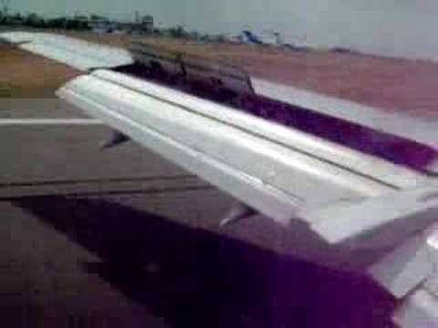 Kenya Airways 737-300 Landing