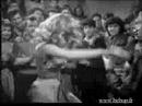 extrait du film au lorientais avec la troupe de jano merry 