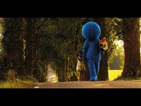 Den - DEN BLÅ MANNEN Vill du se hur filmen gjordes eller vara med och stödja vårt arbete? Kolla in: http://www.denblamannen.se.