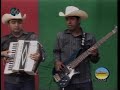 Dos botellas de mezcal: grupo CALIDO