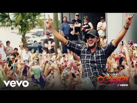 Spotlight Country – Luke Bryan Says “Sayonara” to Spring Break (Spotlight Country)