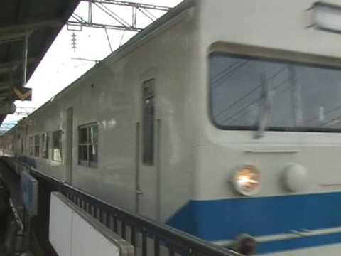 北陸本線 糸魚川駅 419系(元583系)食パン顔