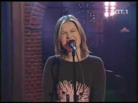 Dido - Video acustico en vivo de Life for rent.