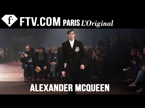 Fashion TV - http://www.FashionTV.com/videos LONDON - Watch the Alexander McQueen Fall/Winter 2015 menswear collection come down the runway at London Collections: Men. FashionTV kicks off men's ...