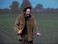 http://www.etlhumourenprime.jeanpierredupin.com
extrait du spectacle humoristique de jean pierre dupin, un one man show d'humour au service de l'agriculture ou l'on cultive le rire le monde rural, ses primes,ses semences ogm,sa pac, bruxelles... la campagne quoi!