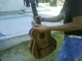 videos de se murio su GITARRA o lira y se frikeo